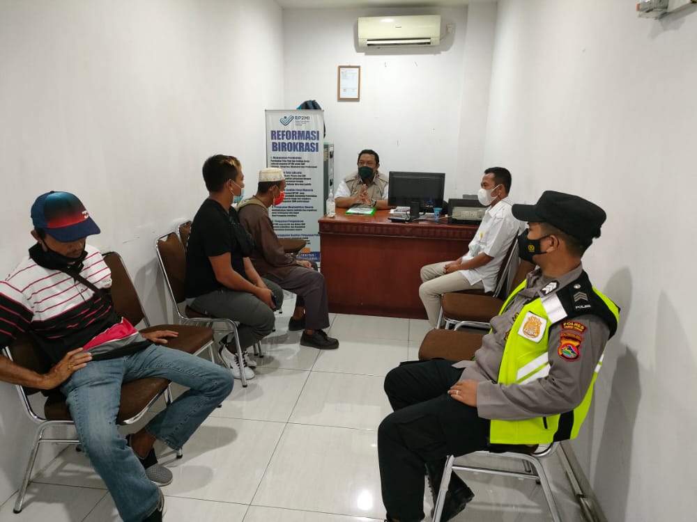 Berencana Bekerja ke Malaysia secara Nonprosedural, 12 Warga Lombok Timur Diamankan di Bandara Lombok