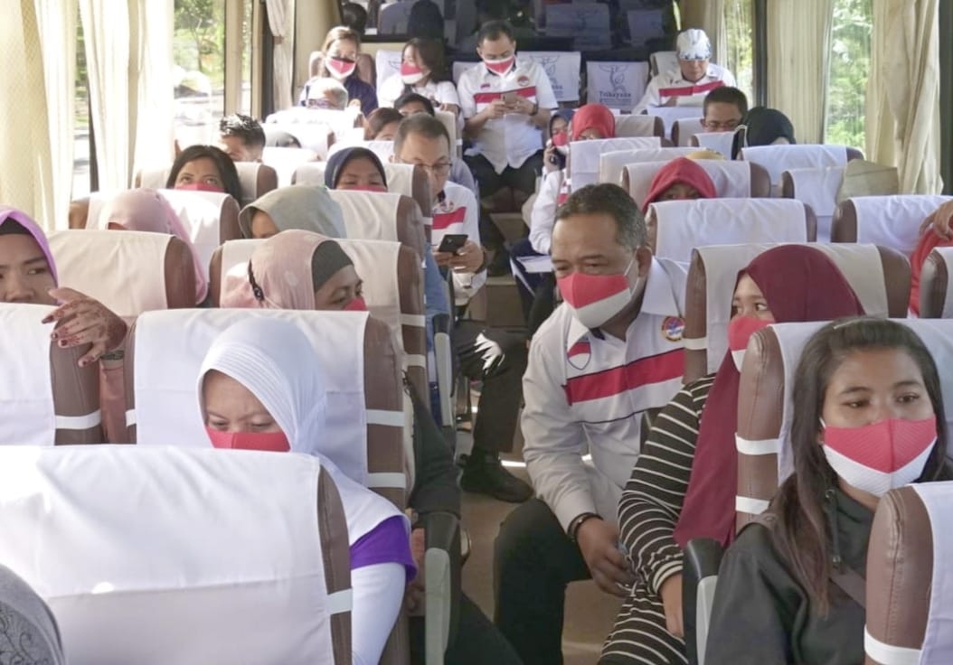 Cegah Penempatan Ilegal, Kepala BP2MI Antar 28 Warga NTB Hasil Penggerebekan ke Kampung Halaman