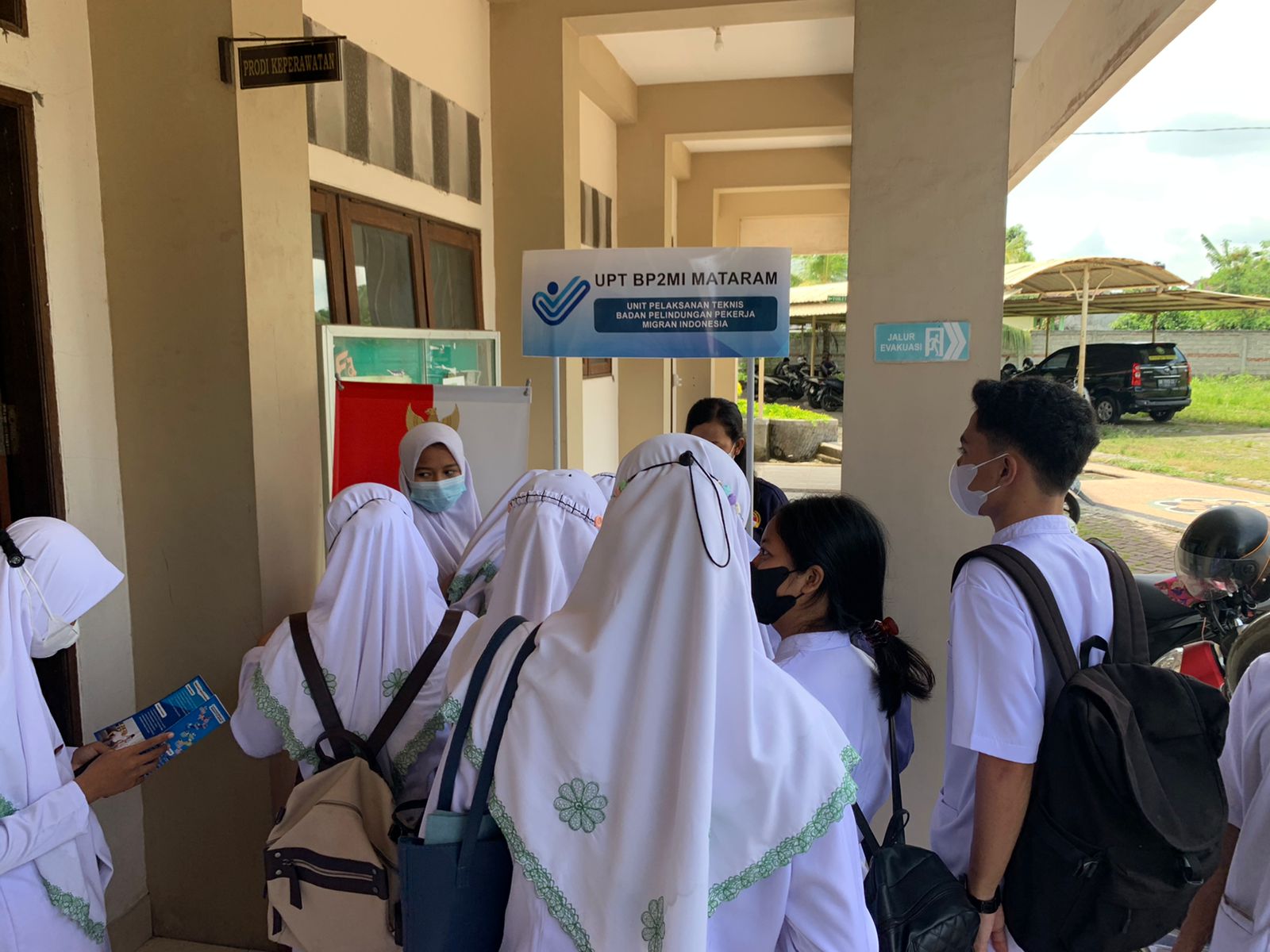 Kunjungi Universitas Nahdlatul Wathan Mataram, UPT BP2MI Provinsi NTB Lakukan Sosialisasi Terbuka Pendaftaran Program G to G Jepang Batch XVI