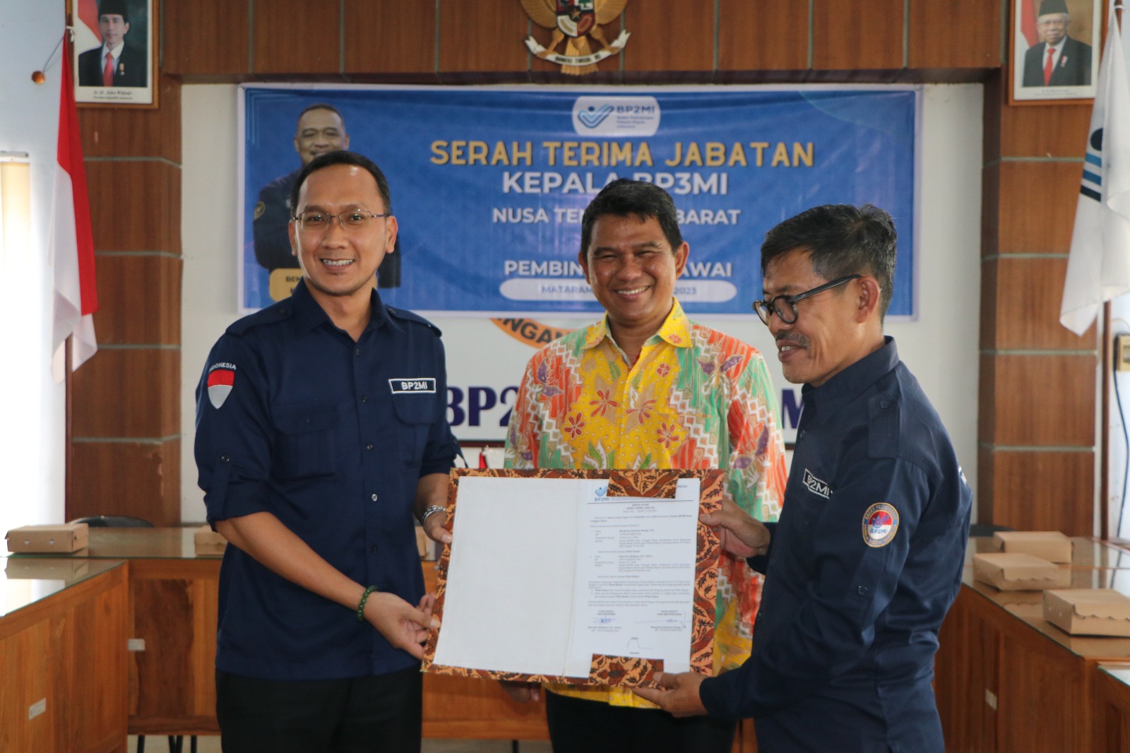 Serah terima Jabatan dan Pembinaan Pegawai di Kantor BP3MI NTB